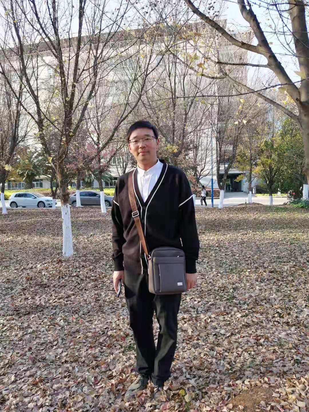 欧运波.jpg